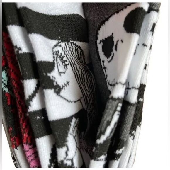 NWT Disney Women’s Teens Ankle Socks 6 Pr Nightmare Before Christmas- Size 6-11 - Picture 9 of 10